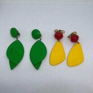 Funky vibrant pop of color dangle drop vintage clip on earrings lot two/2 mod.